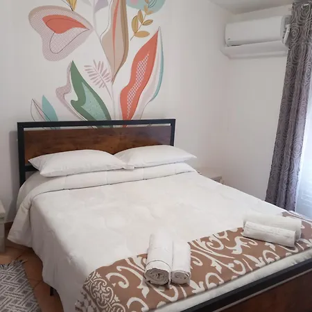 Magnolia Apartment